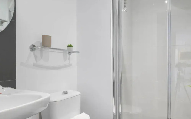 Calahonda Elegance With Pool And Sea View