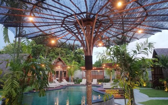 Lumbung bukit resort