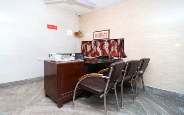 OYO 23066 Shiv Guest House