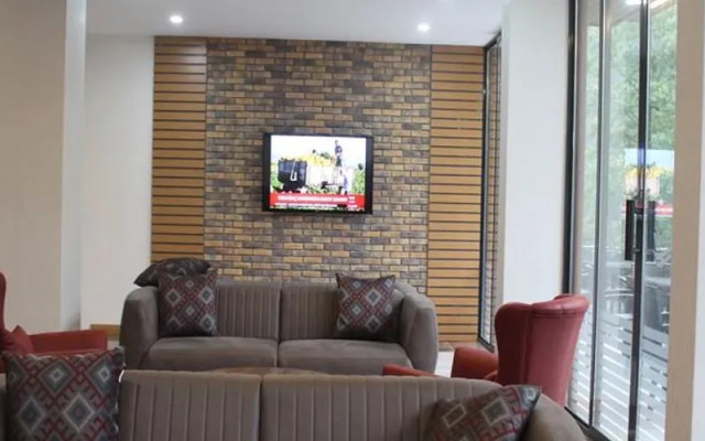 Oris Green Hotel