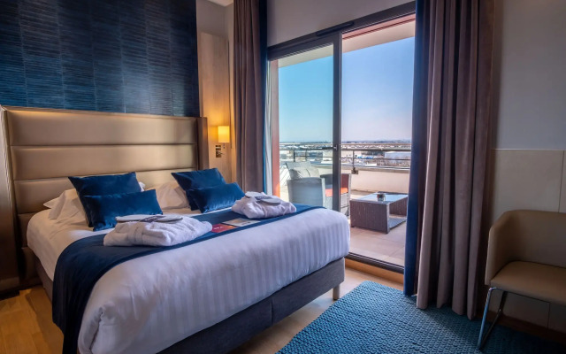 Kyriad Prestige Lyon Est - Saint Priest Eurexpo Hotel and Spa