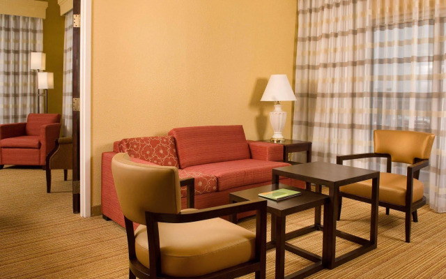 Courtyard Charleston Waterfront by Marriott