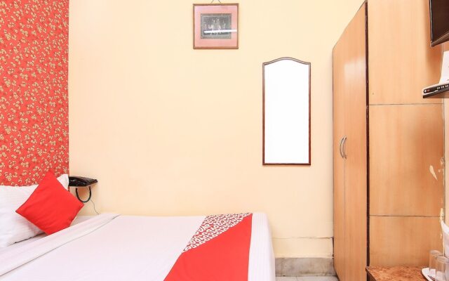 OYO 14932 Hotel Paradise