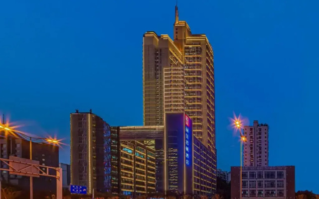 Rezen Kingtown Hotel (Chongqing Guanyinqiao)