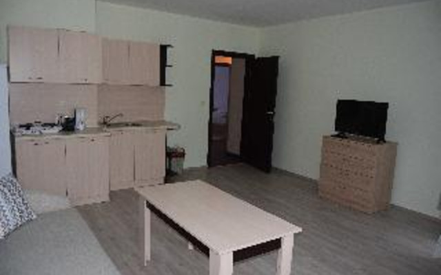 Persey Iglika Apartments