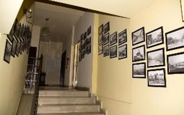 Seven Hotel