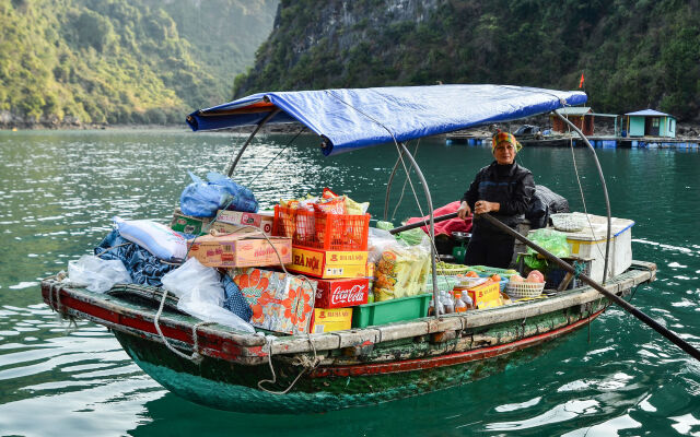 Paradise Sails Cruise Ha Long