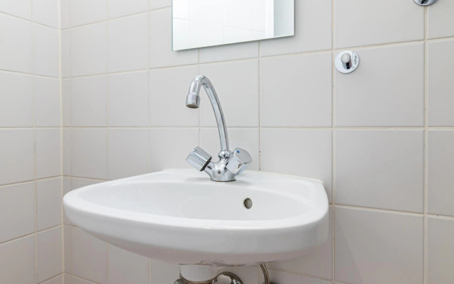 Yeshello Elegant Apartment near Central Vienna