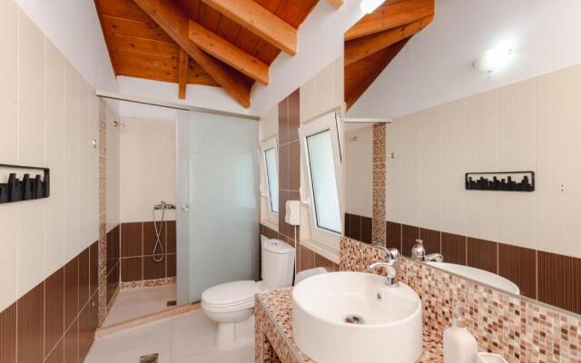 Elladas Villas with Pool at Kolympia!