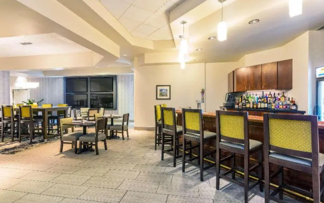Doubletree Club By Hilton Hotel Buffalo Downtown
