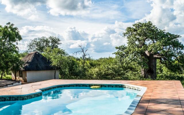 Zingela Nature Reserve - Baobab Tented Camp