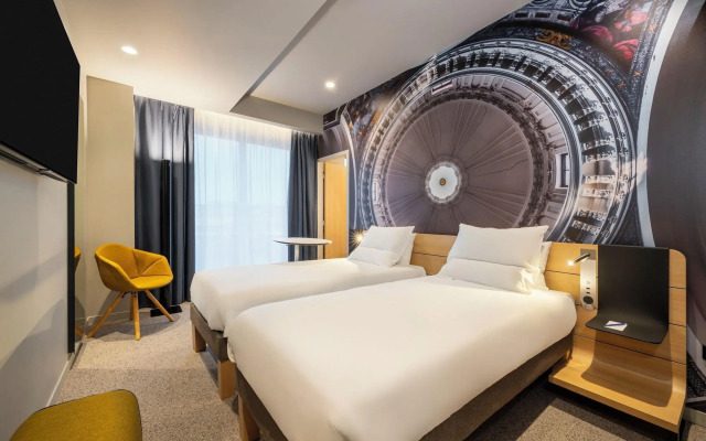 Отель Novotel Belleville Paris 20