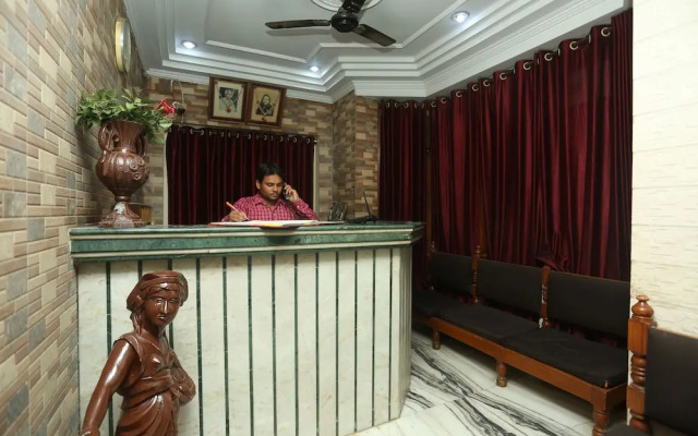 Capital O 15091 Gaurav Boarding House