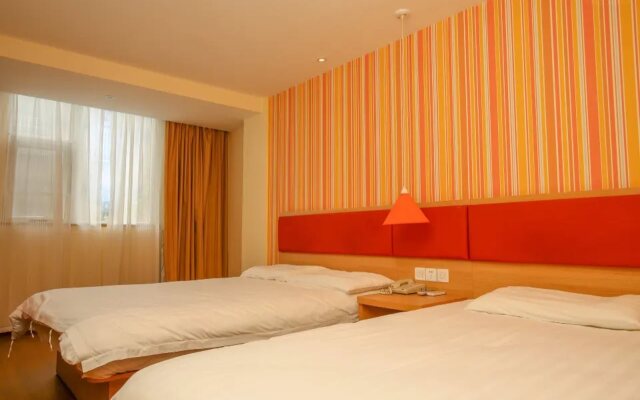 Pebble Motel (Kunming Dounan Flower City Longcheng Street)