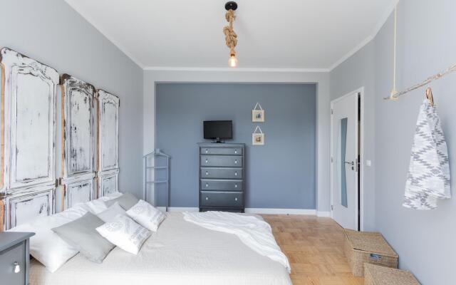 Lisbon Airport Hostel