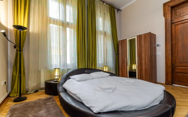Select City Center Apartments Braşov
