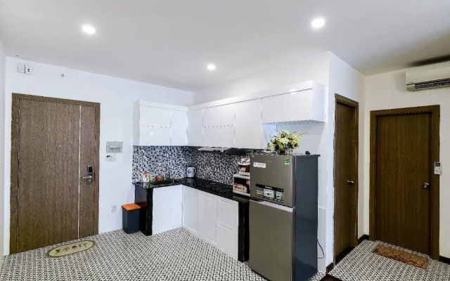 Trangs Beachfront Apartment Nha Trang