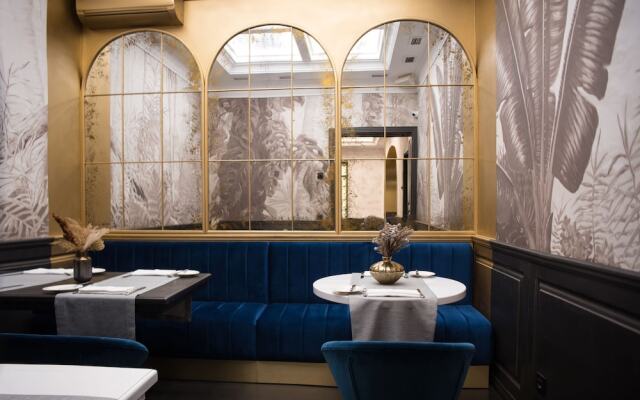 Отель «Фредерик Коклен»