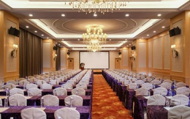 Vienna Hotel Heyuan Hongxing Road Branch