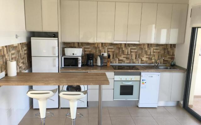 Adosado en 1ª linea del mar