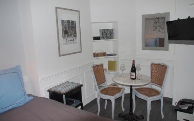 Petit Paris - Oasis in Marais