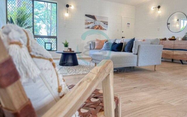 ZEN NIGHTCLIFF FORESHORE - 2BR Cozy Apt