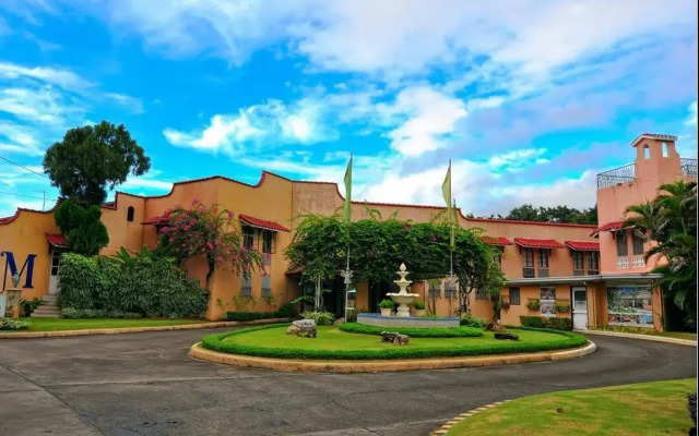Montebello Villa Hotel