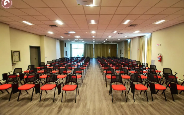 MajesticHouse Conference & Restaurant