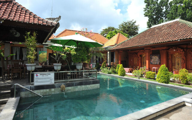 巴厘岛艾里潘泰萨努库苏马萨里6号酒店(Airy Pantai Sanur Kusuma Sari 6 Bali)