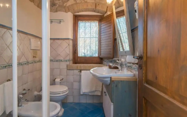 Valle Dell'Aquila Country House