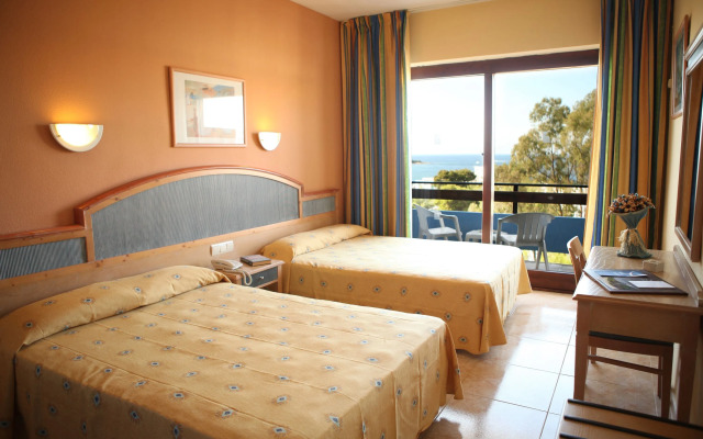 azuLine Hotel Bergantín