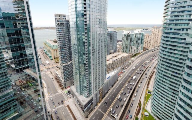 TopLine Suites - Ice Condos