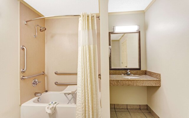 Knights Inn Nashville