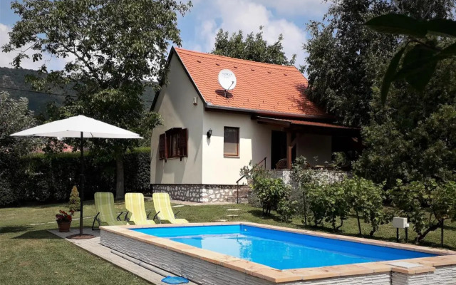 Cseresznyevirág Vendégházak