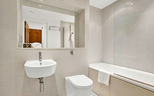 Urban Retreat: Stylish 1-bed Bliss