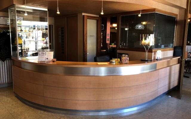 Hôtel Restaurant Du Commerce