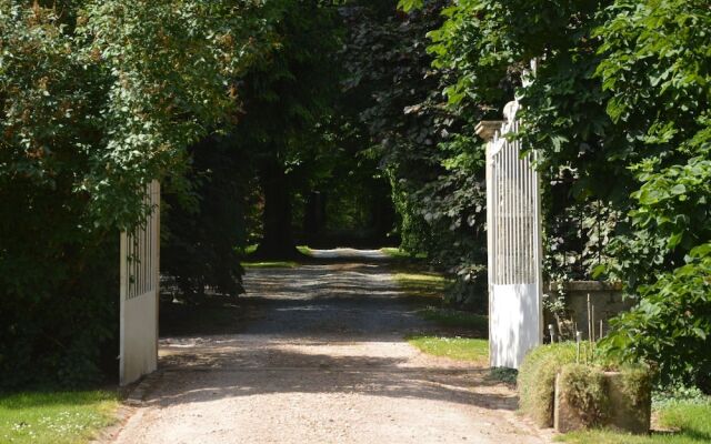 Lovely Mansion With Pond in Champvert