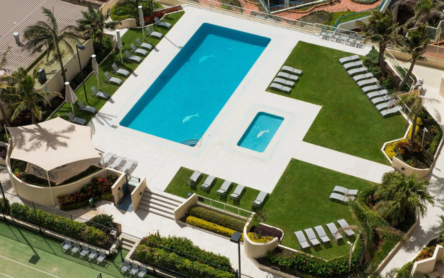 Paradise Centre Apartments