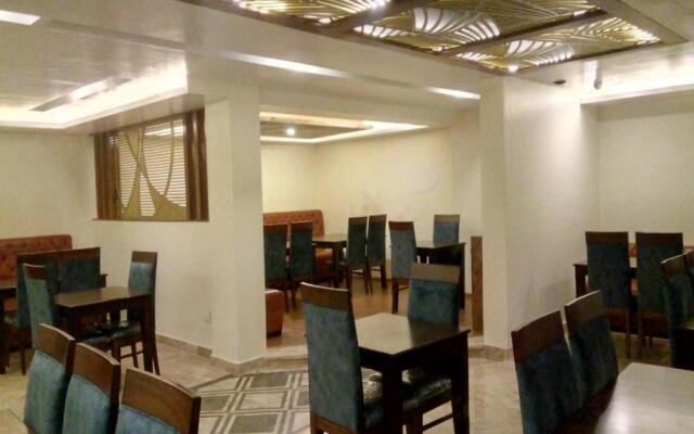 Clarks Inn Suites Katra
