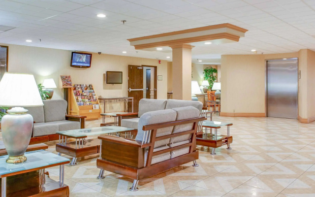 The Alexis Inn & Suites - Nashville Airport