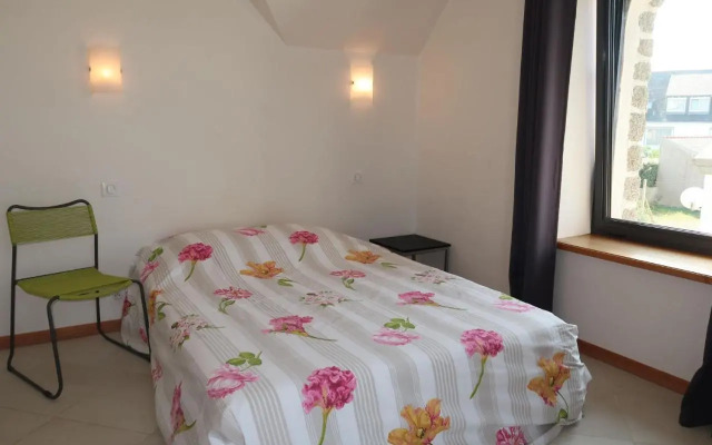 Holiday Home Men Meur (Gul100)