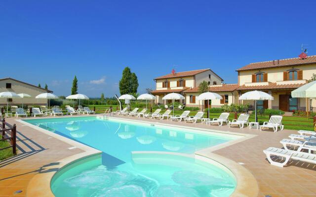 Villa in Cannara With Pool Near Assisi