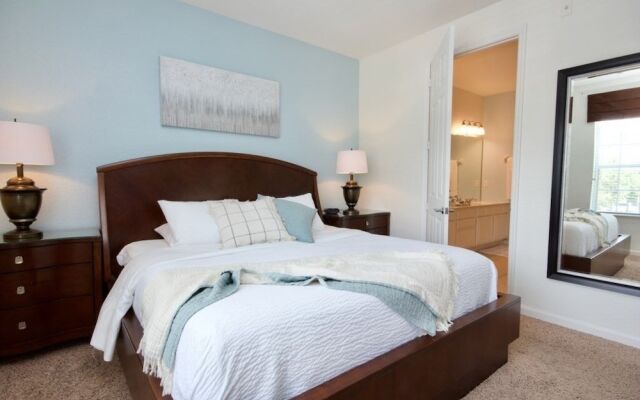 Pool Side Escape 3 Bedroom Condo