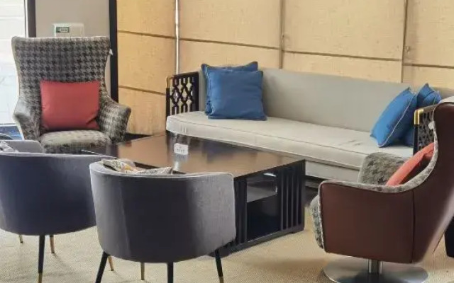 Yiwenge Hotel