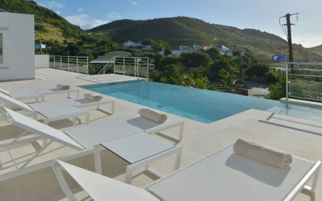 Dream Villa Toiny-1968