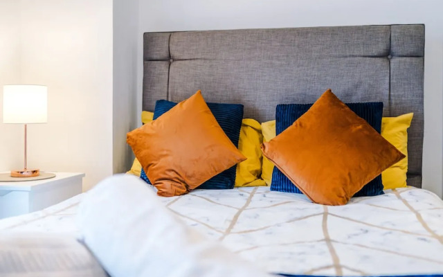 Stay With Empire - Tyldesley Rd
