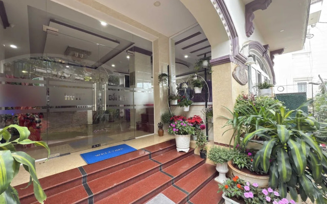 OYO 1295 Doi May Hotel Da Latd