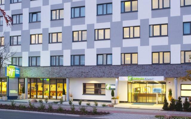 Holiday Inn Express Bremen Airport, an IHG Hotel