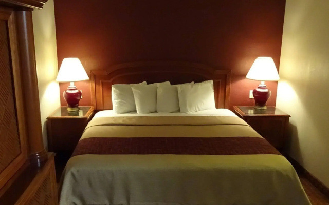 Red Roof Inn & Suites Statesboro - University