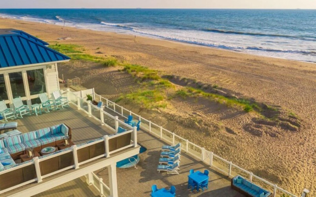 Blue Horizon - 10 Br Home